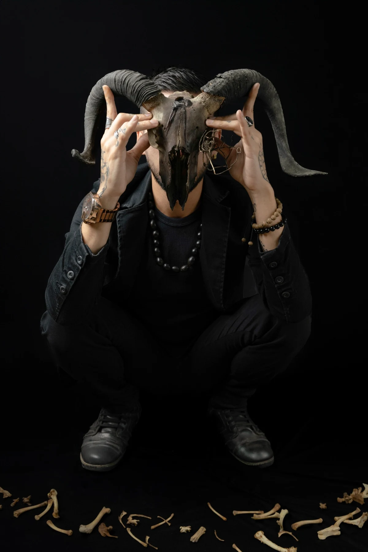 Azazel Qayin — Experiência Imersiva